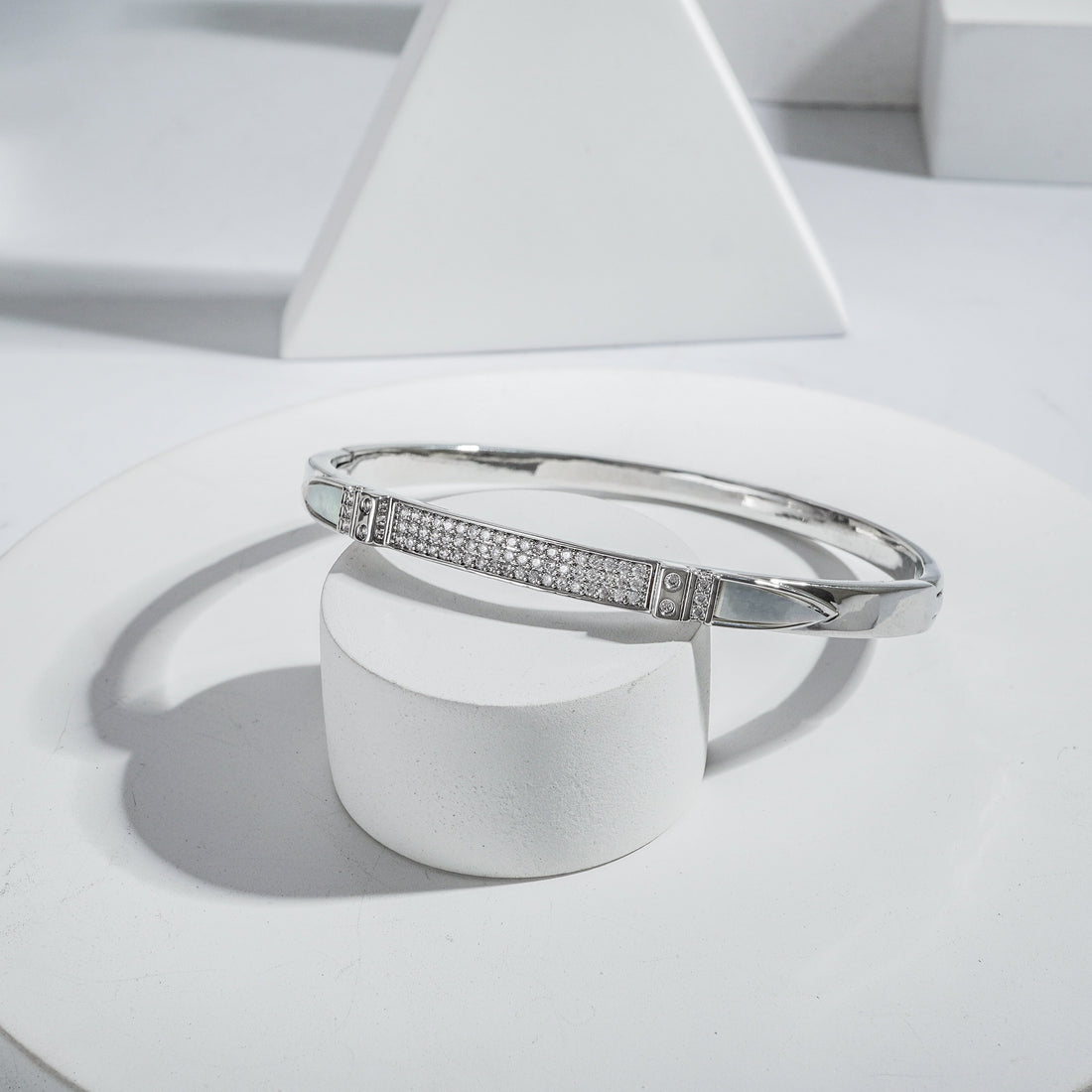 18K Mini American Diamond Silver Polish Kada – A Timeless Blend of Elegance & Sophistication