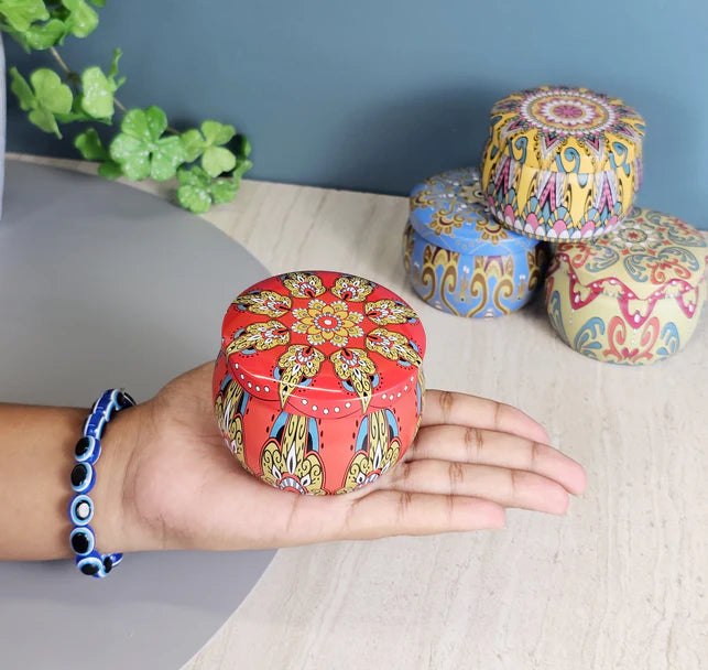 4 Pcs Tin Can Round Shape Aroma Scented Soy Wax Candle Gift – Perfect for Candlelight Dinners & Home Decor