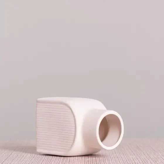 Ceramic Flower Vase – Elegant Grey Decor for Home & Office