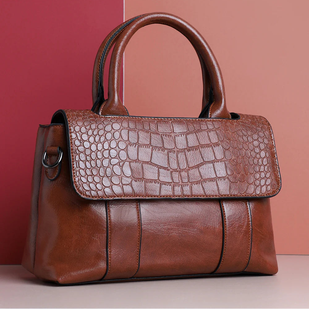 Aphrodite Brown Handbag – Where Elegance Meets Function

