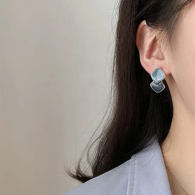 Blue Marble Enamel Stud Earrings – Contemporary Dual-Tone Imitation Jewelry