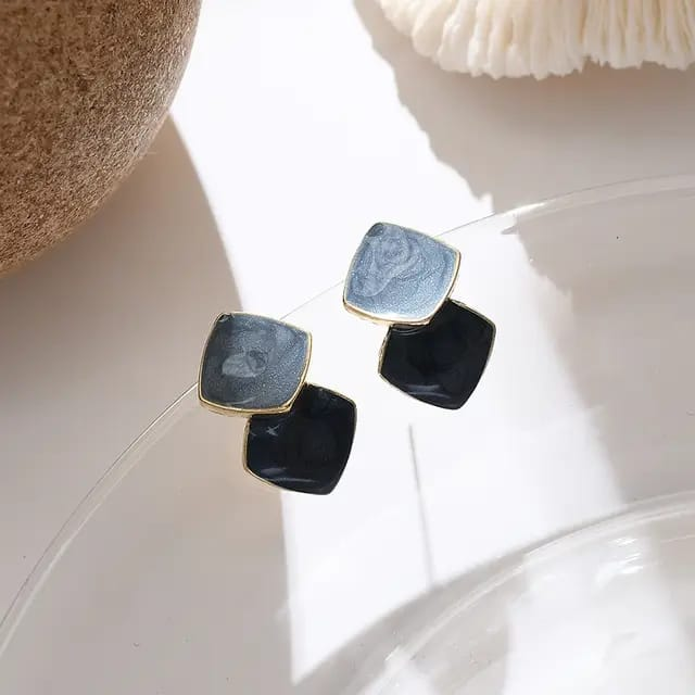 Blue Marble Enamel Stud Earrings – Contemporary Dual-Tone Imitation Jewelry