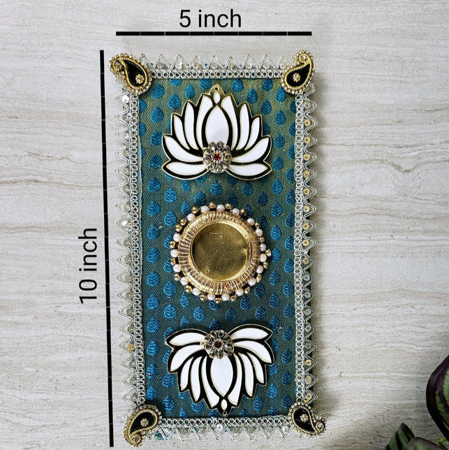 Decorative Traditional Design Candle Holder – A Perfect Piece for Diwali and Home Decor