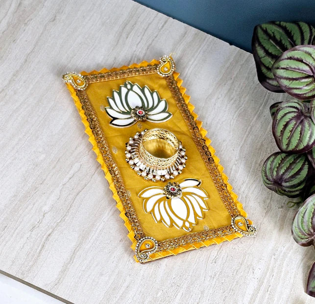 Decorative Traditional Design Candle Holder – A Perfect Piece for Diwali and Home Decor