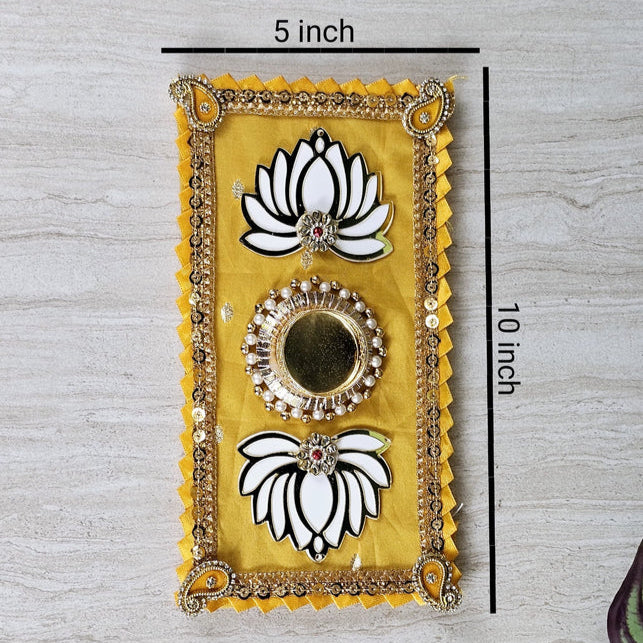 Decorative Traditional Design Candle Holder – A Perfect Piece for Diwali and Home Decor