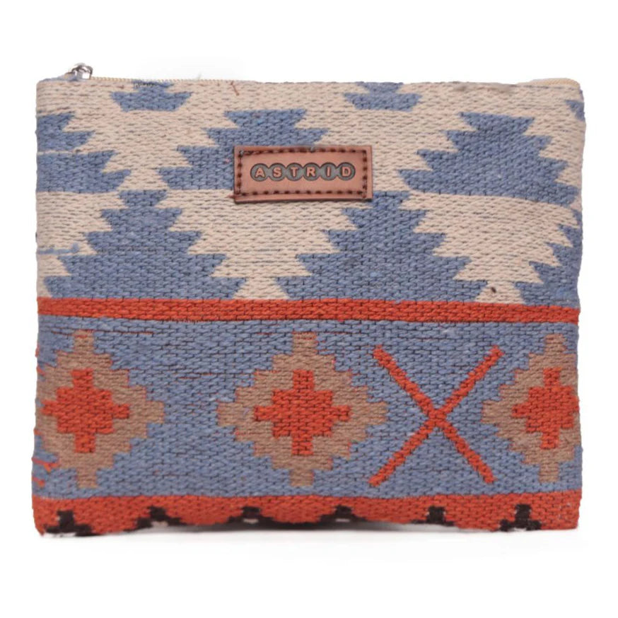 Elegant & Functional Makeup/Travel Pouch – Your Perfect On-the-Go Organizer