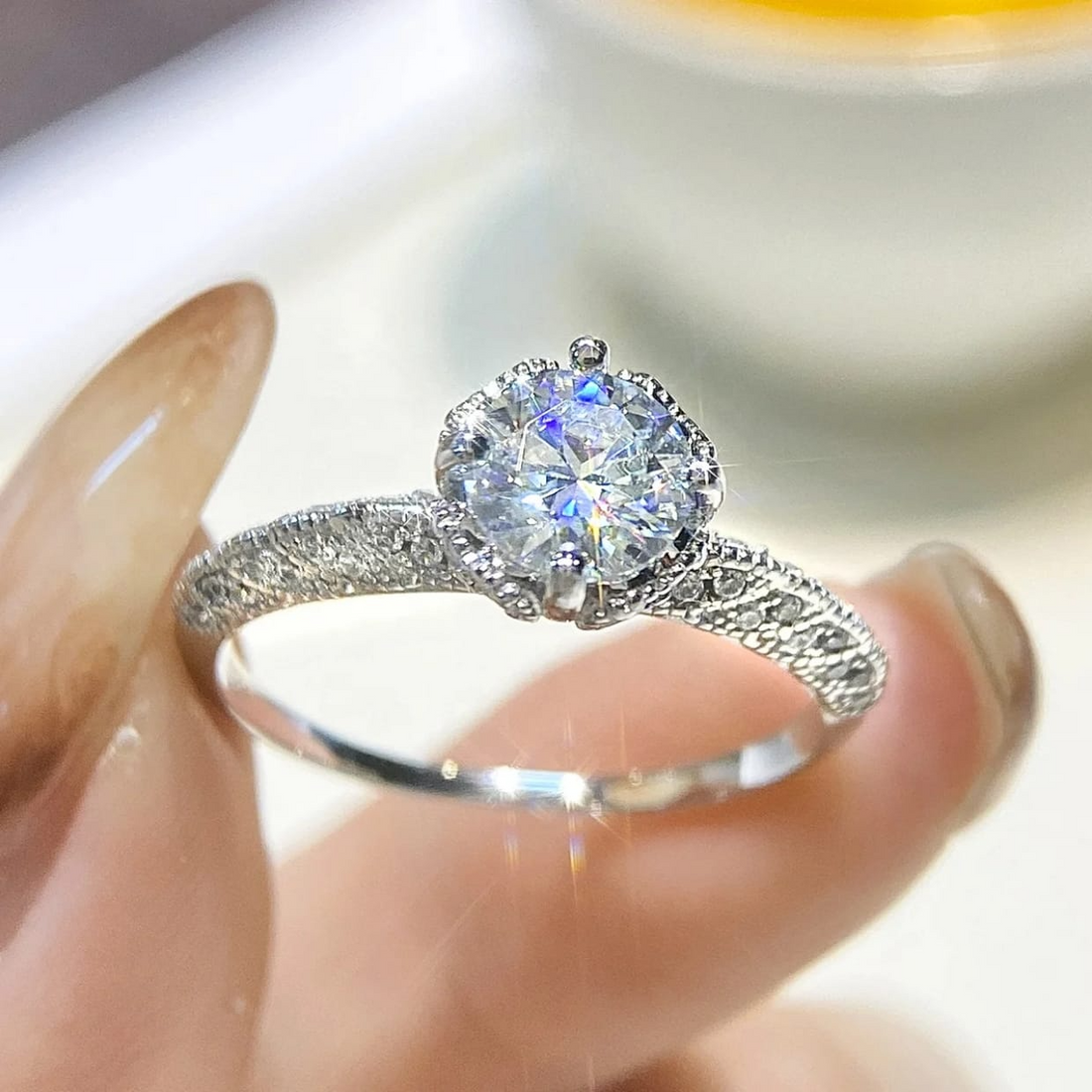 Elegant Solitaire Diamond Ring – 925 Sterling Silver with Floral Design