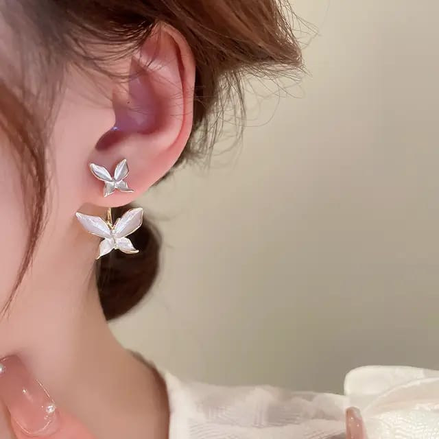 Floral Blossom Enamel Earrings – Elegant White Petal & Gold Jewelry for Women