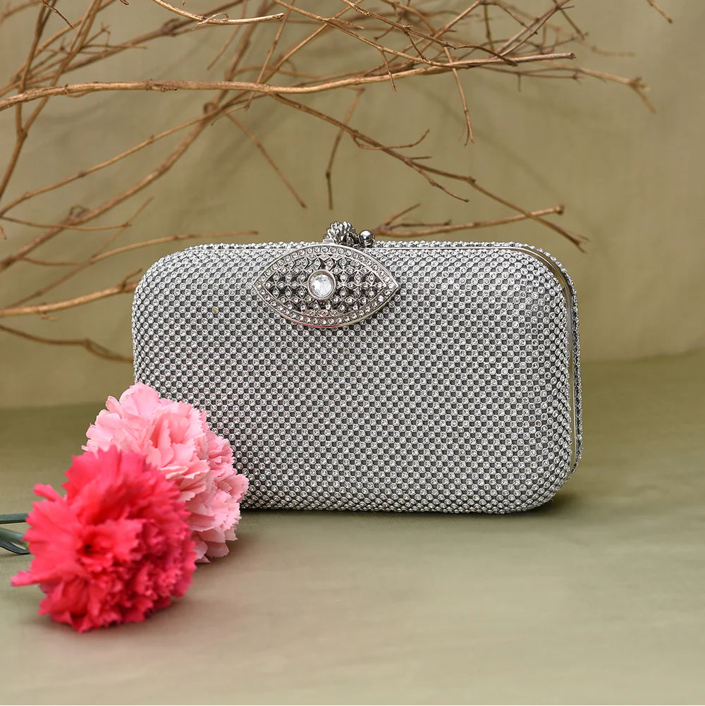 Gleaming Glamour Clutch – A Dazzling Statement of Elegance and Sparkle