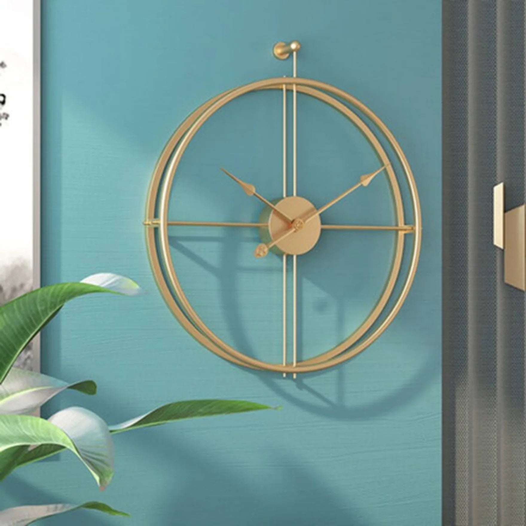 Gold Round Wall Clock – Timeless Elegance with a Touch of Luxury