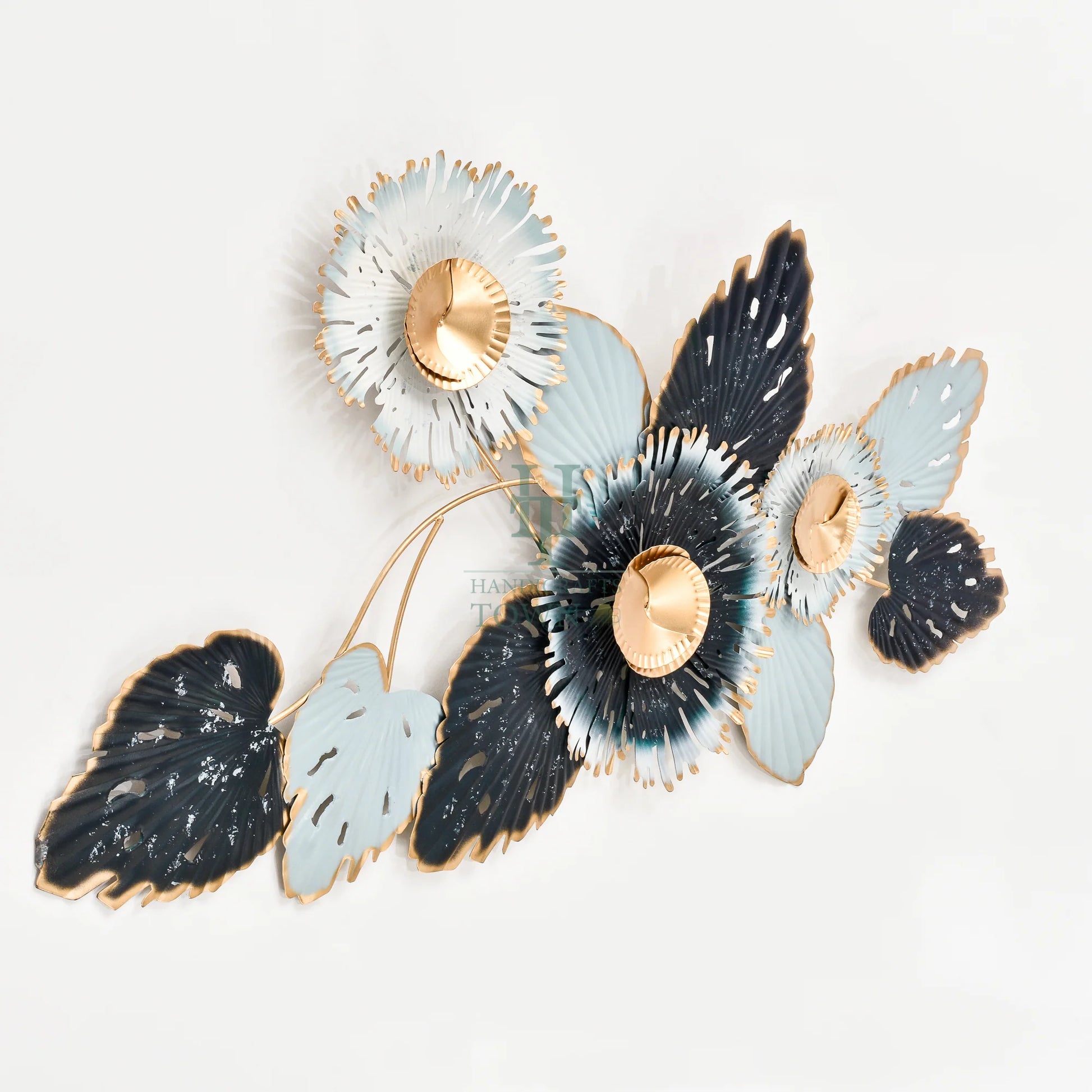 Green Leaf Metal Wall Art – A Fresh Touch of Nature's Elegance