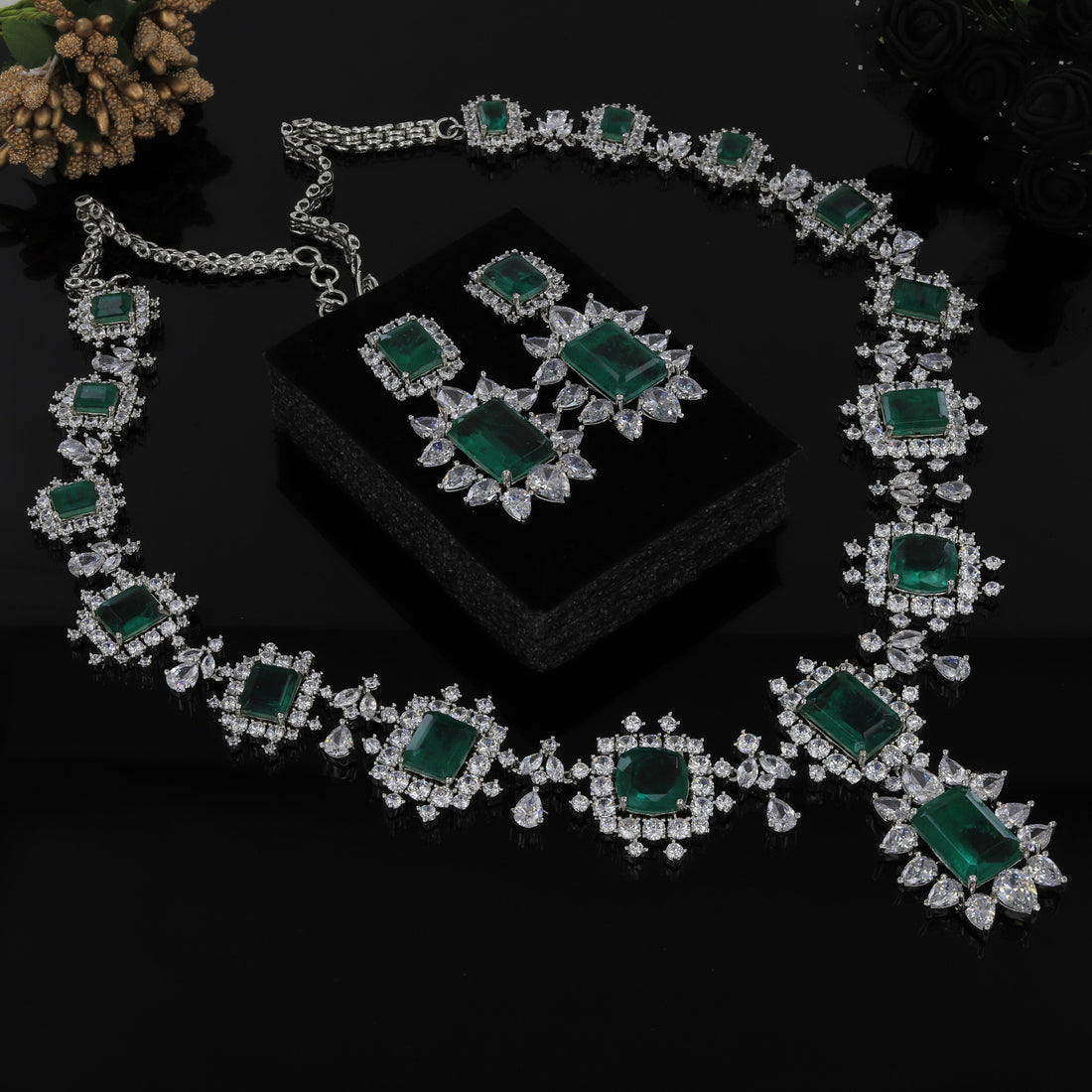Green Square Stone Diamond Necklace Set – A Bold Statement of Elegance and Charm