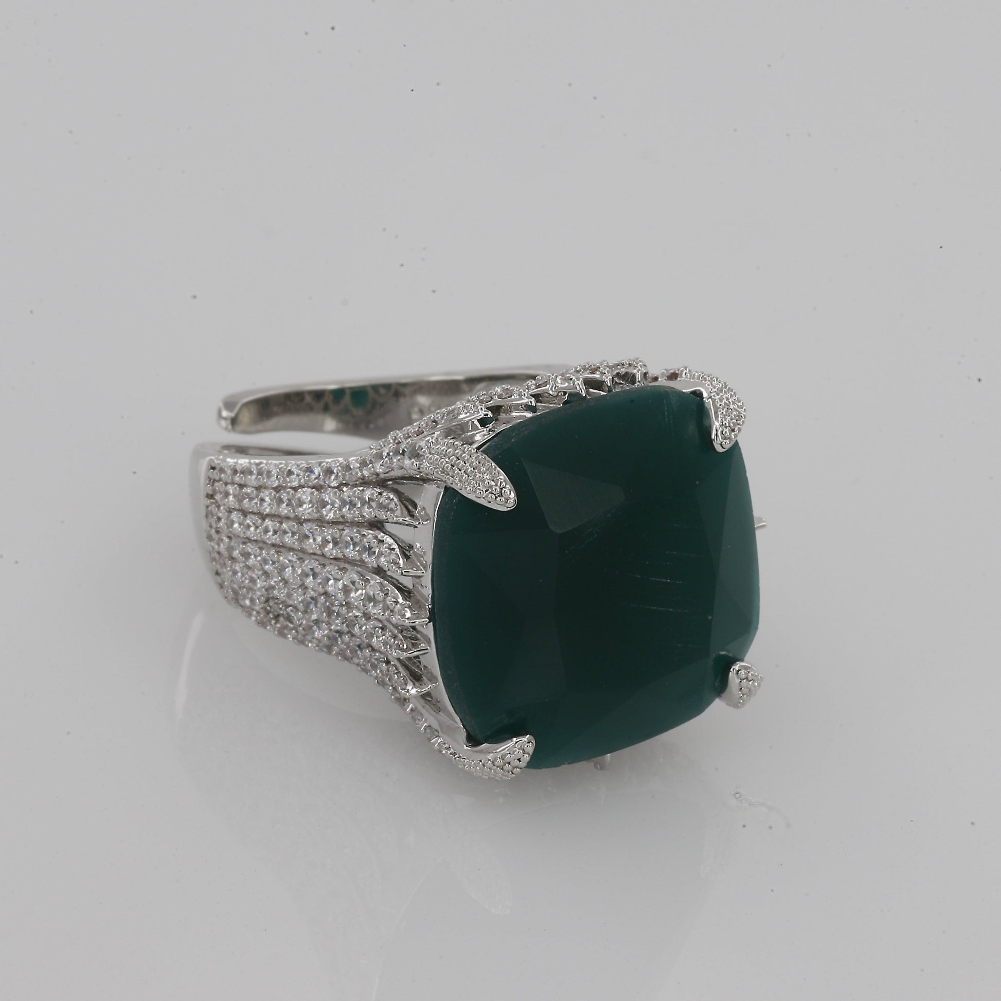 Heavy Mint Green Stone Finger Ring – A Bold Pop of Color and Elegance