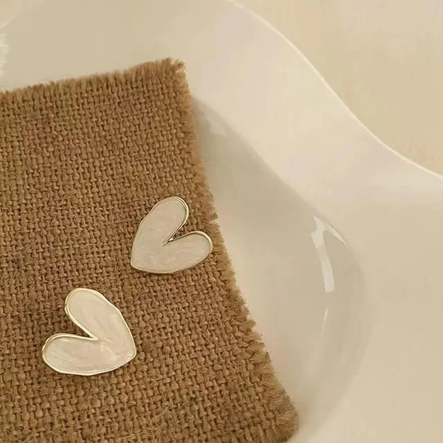 Ivory Heart Enamel Stud Earrings – Minimalist Love-Inspired Jewelry for Her
