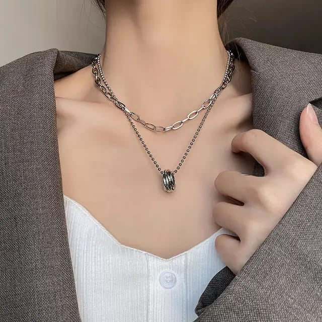 Minimalist Layered Chain Necklace – Faux Silver Unity Rings for Effortless Elegance