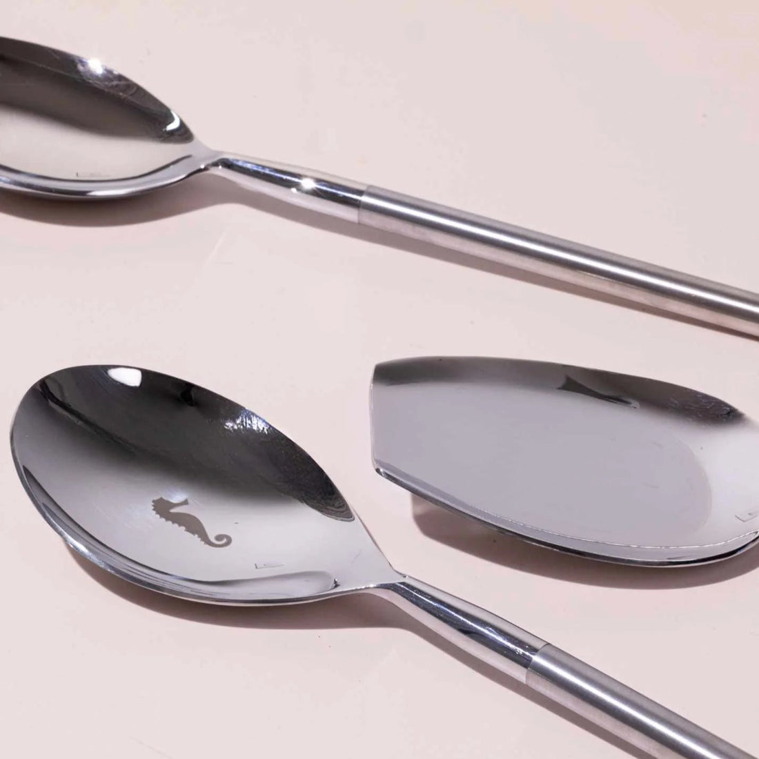 Mirissa Server Set - Set of 6 | Perfect Blend of Style and Functionality