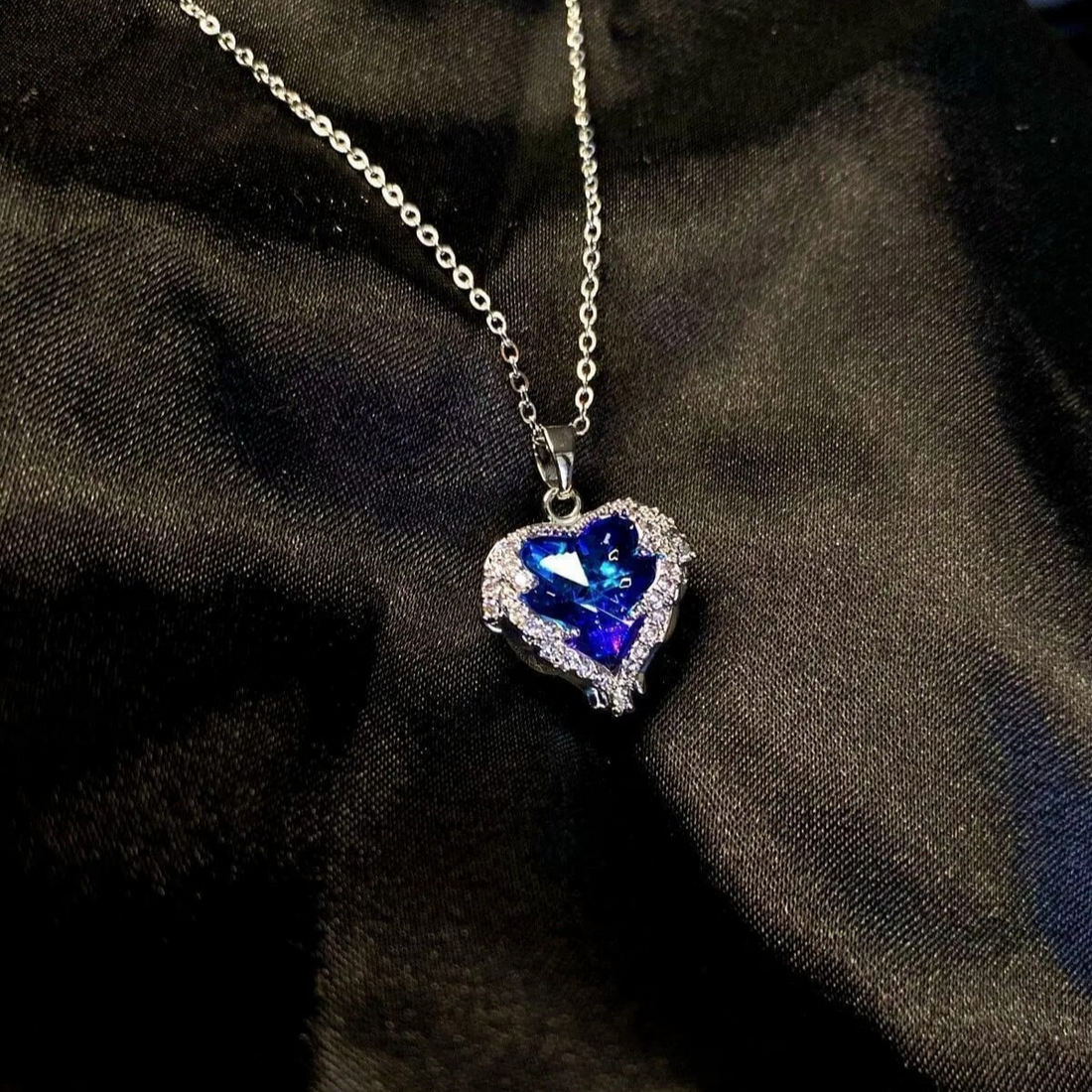 Ocean Blue Crystal Heart Necklace – Dive into Elegance with Faux Silver Shine