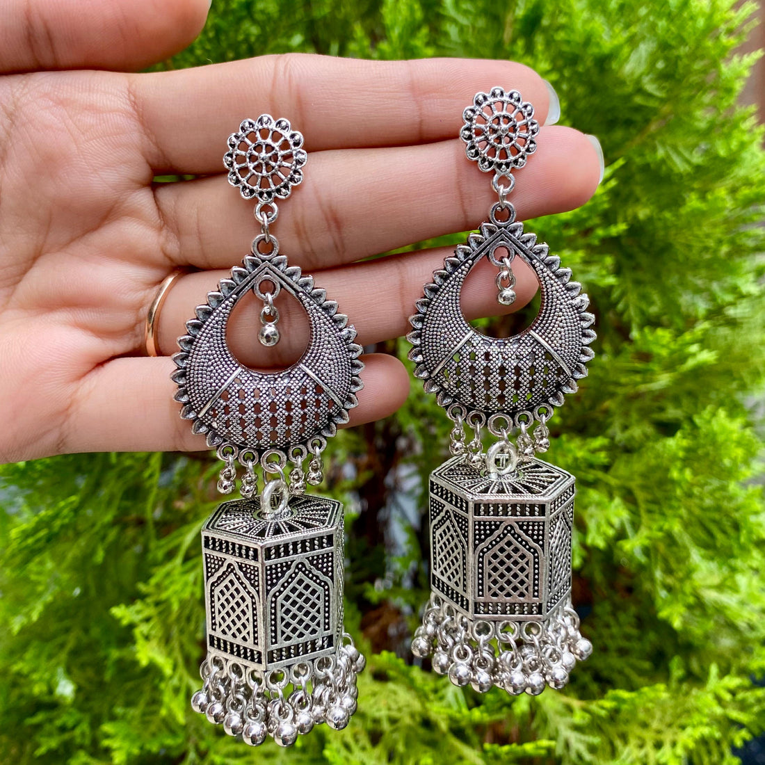 Palace Lantern Jhumkas – A Regal Glow of Tradition and Splendor