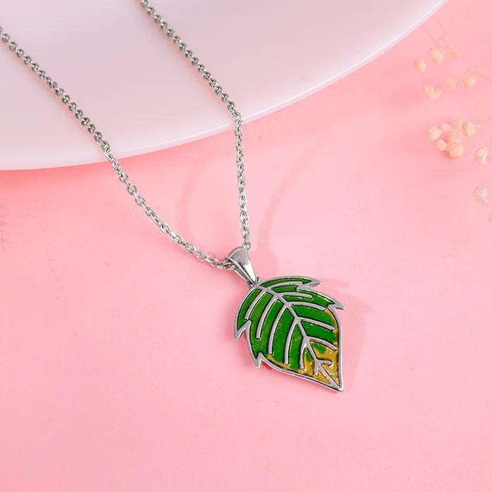 Silver Heavenly Leaf Pendant With Link Chain – Nature’s Grace in Pure 925 Silver