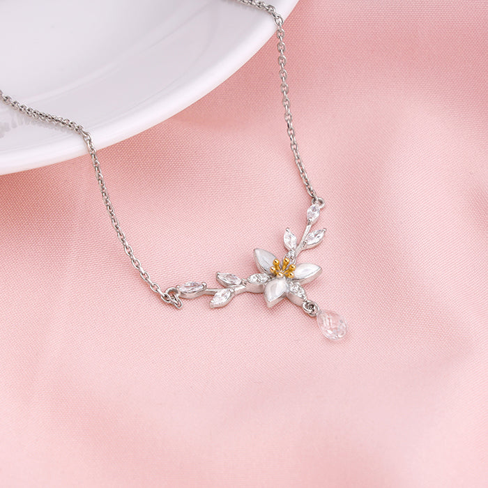 Silver One in a Trillium Necklace – Rare Beauty in Pure 925 Silver