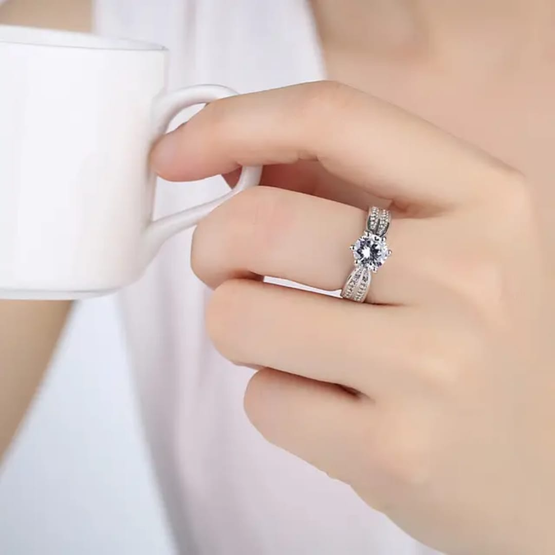 Silver Radiant Promise Ring – Classic Elegance Reimagined