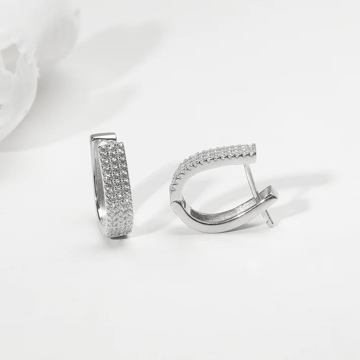 Silver Zircon Sparkling Stud Earrings – Timeless Radiance in Pure 925 Silver