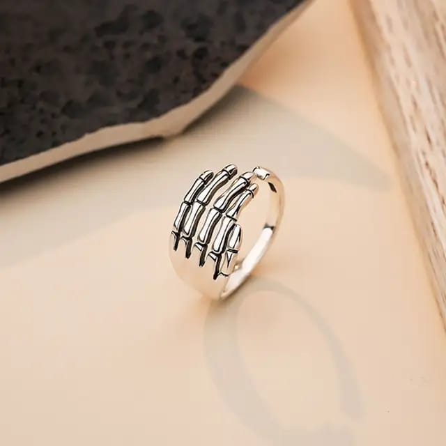Skeleton Grip Ring – Fierce, Fearless, and Full of Attitude