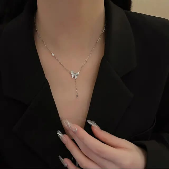 Sparkling Butterfly Charm Necklace – Grace in Motion, Elegance in Every Detail 