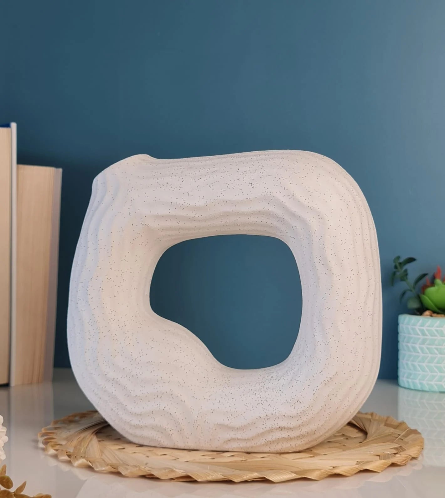 Square Ceramic Flower Vase – Elegant White Decor for Home & Office