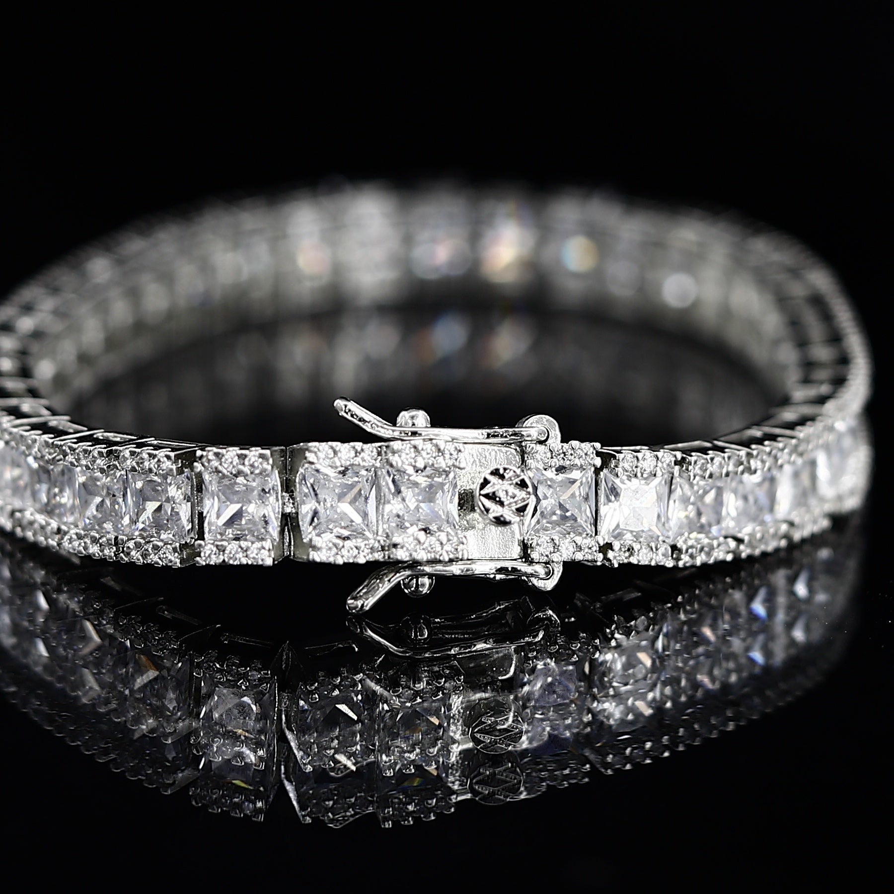Square Shape Diamond Silver Loose Bracelet – Modern Geometry Meets Timeless Elegance