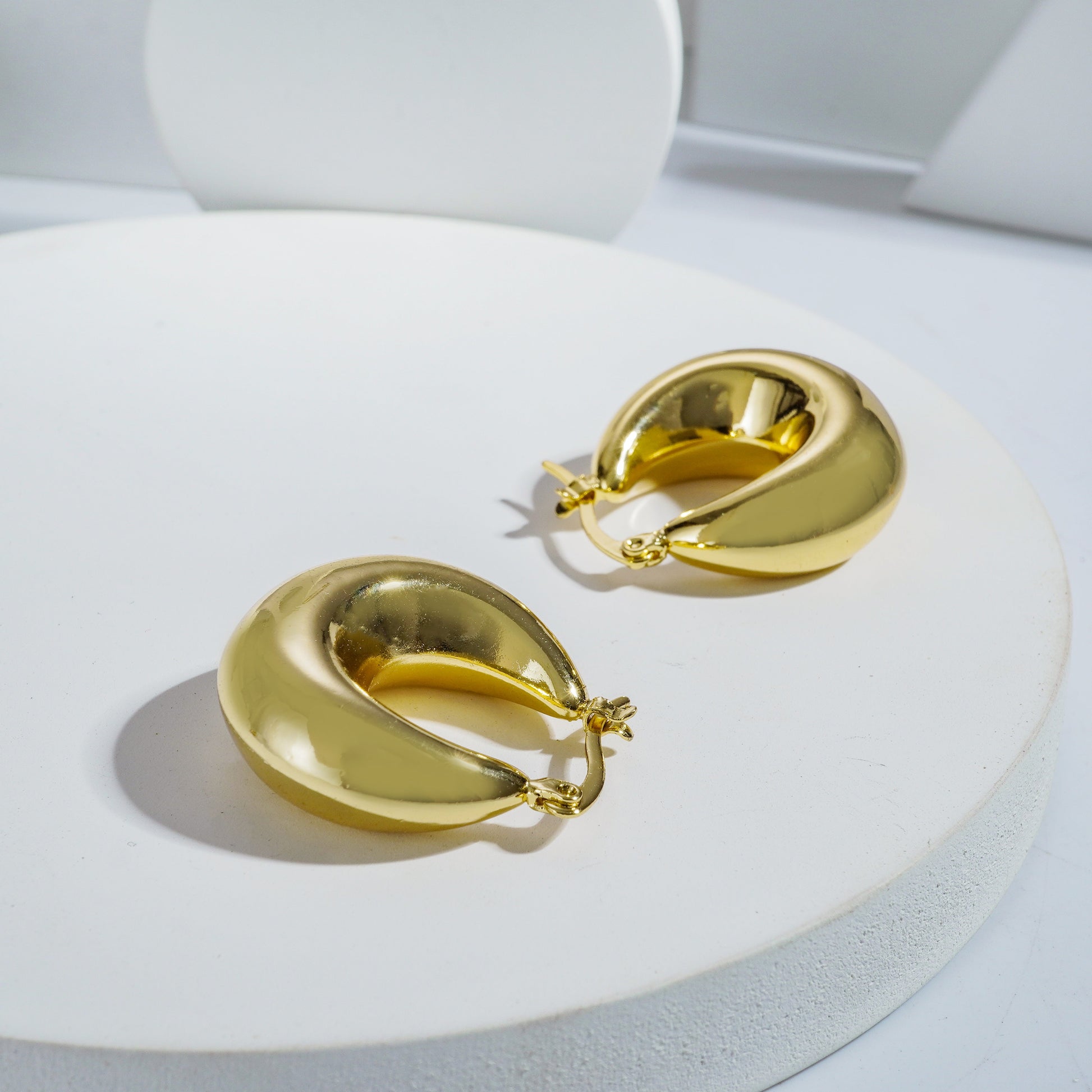 Stylish and Trendy Stunning Western Earring – A Bold Touch of Modern Elegance