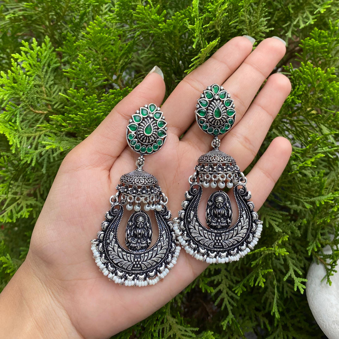 Temple Grace Emerald Drape Earrings – A Divine Fusion of Elegance and Tradition