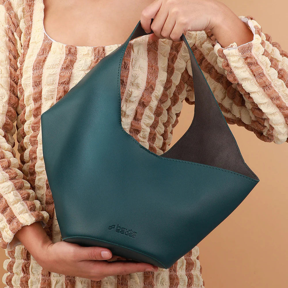 The Daily Hobo Bag – Hunter Green – Effortless Style with a Touch of Nature