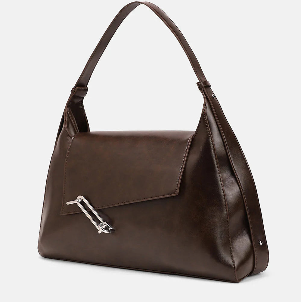 The Large Slant-Flap Hobo Bag – Coffee Brown – A Bold Fusion of Style and Comfort