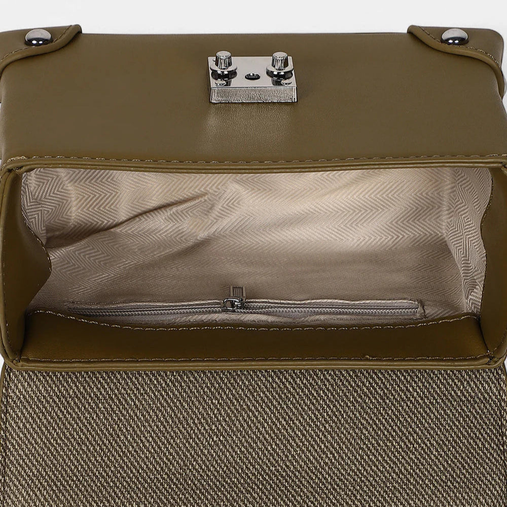 The Trunk Hand Bag – Olive Green – A Timeless Blend of Classic Style and Modern Charm