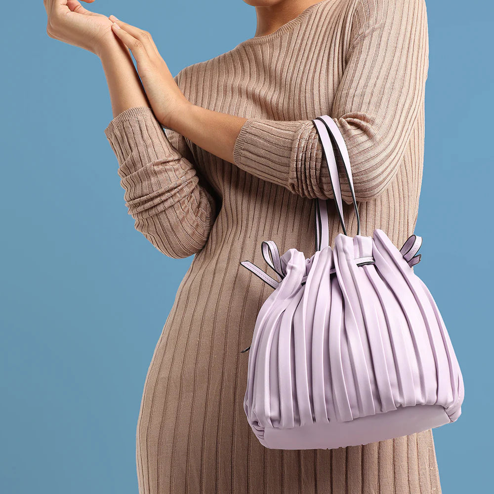 Tug-And-Go Lavender Bucket Bag – A Soft Pop of Color and Charm