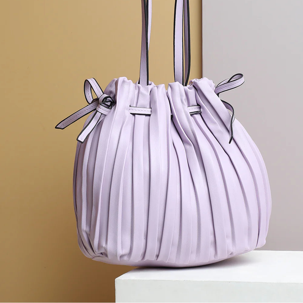 Tug-And-Go Lavender Bucket Bag – A Soft Pop of Color and Charm