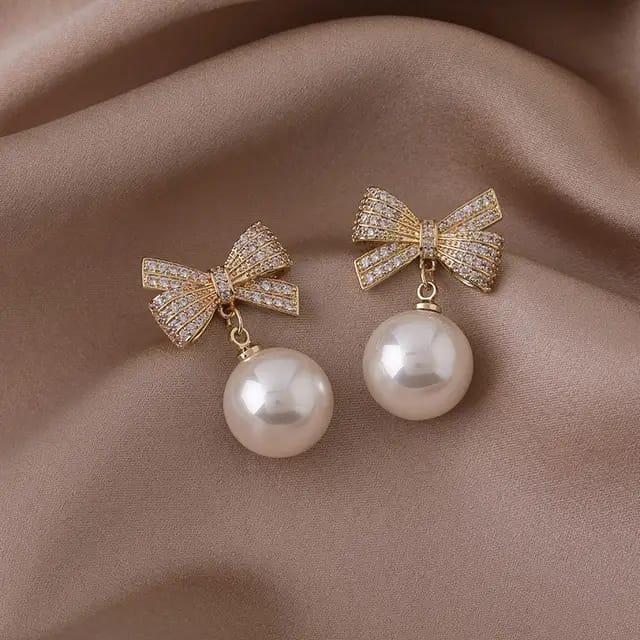 Vintage Bow & Pearl Studs – Glamorous Gold-Tone Drop Earrings