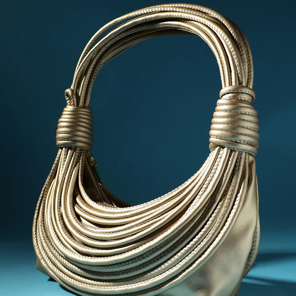 Wire Handbag – Gold – A Gleaming Touch of Glamour