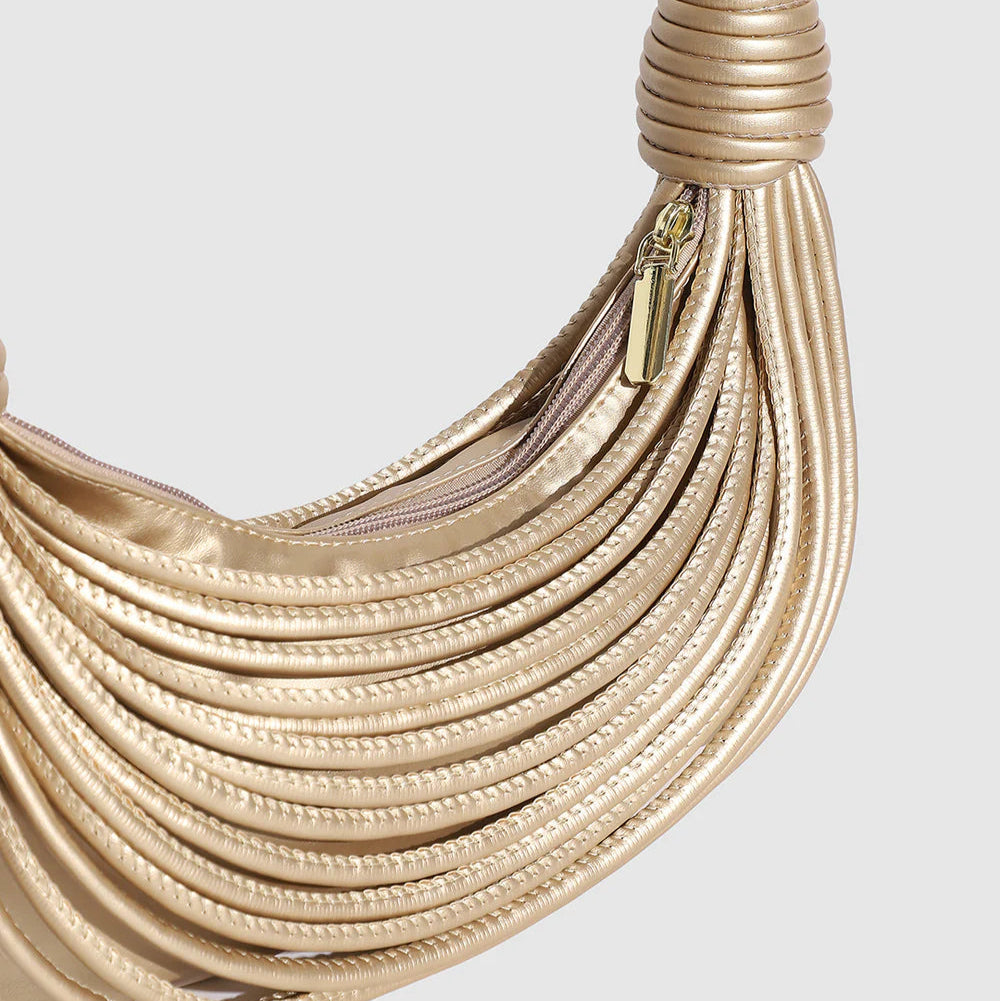 Wire Handbag – Gold – A Gleaming Touch of Glamour
