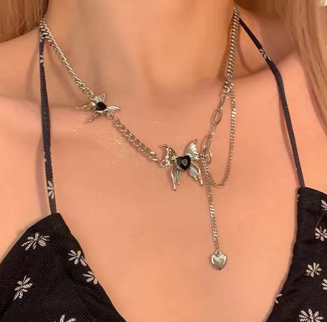 Y2K Butterfly Chain Necklace – Retro Edge Meets Butterfly Glam