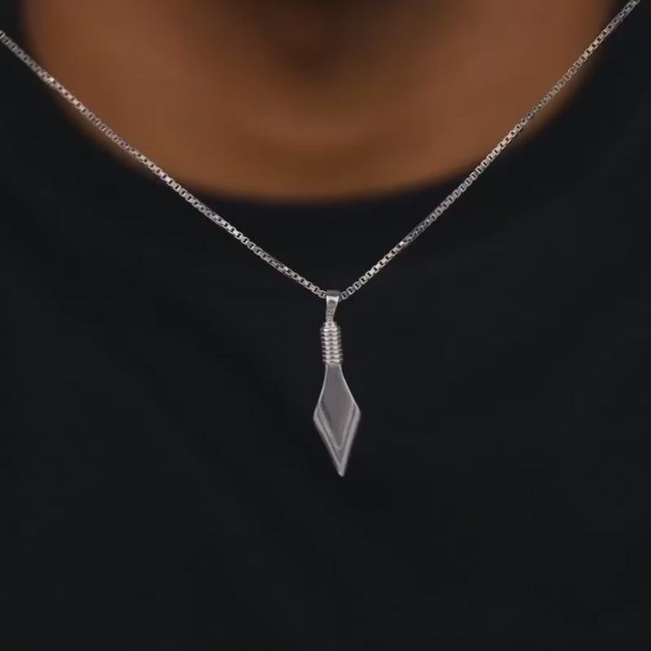 Silvers Kite Pendant – Soar with Strength in Pure 925 Silver